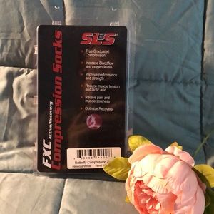 New SLS3 Butterfly Compression Socks, size M/L